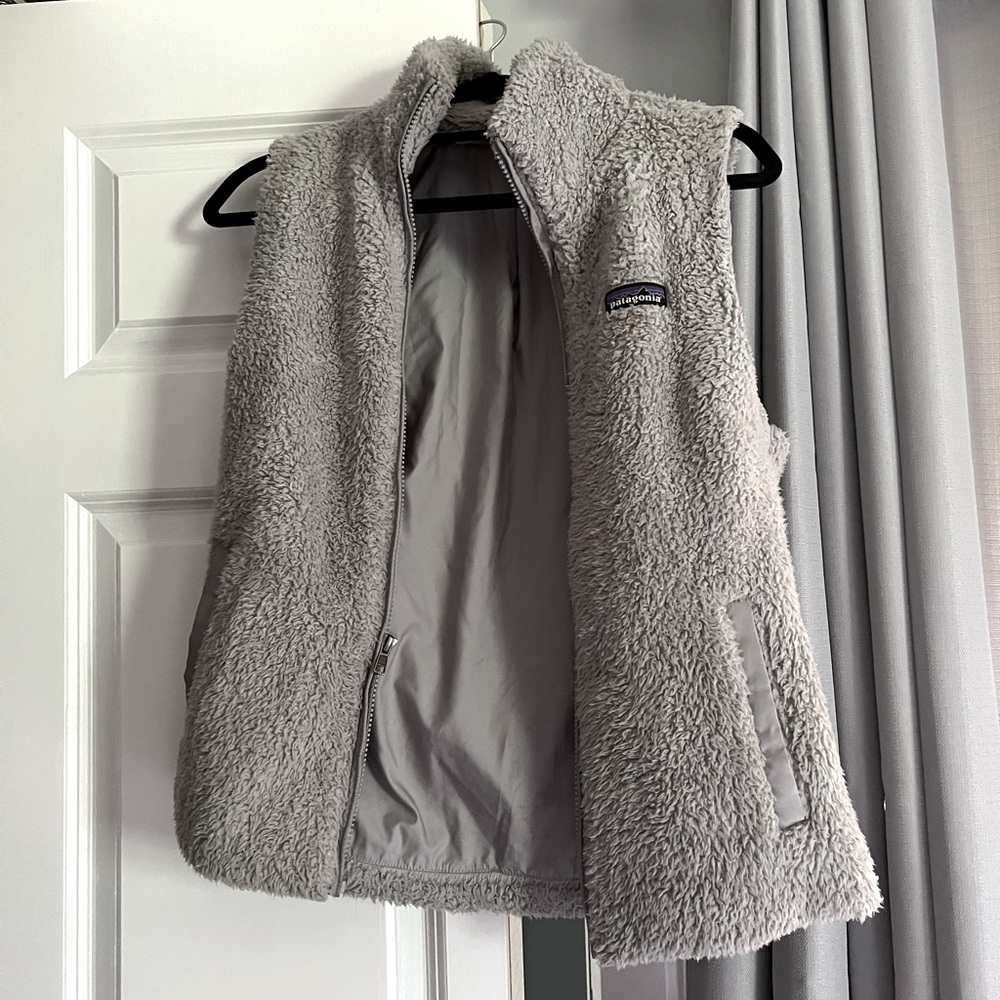 | Patagonia | Medium | EUC | Hung Dry Only |